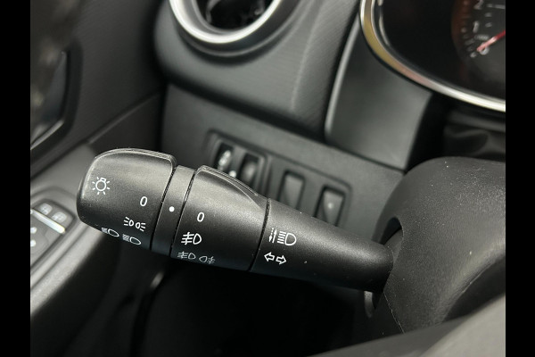 Renault Clio Estate Occasion 0.9 TCe Limited | Zwart | Airco | Tweedehands Renault Clio | Cruisecontrol | Bluetooth