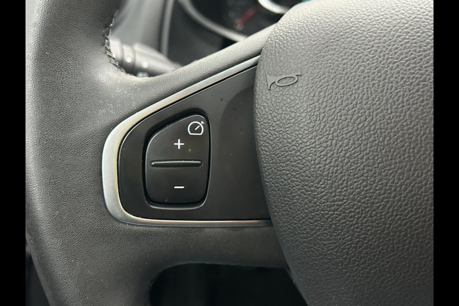 Renault Clio Estate Occasion 0.9 TCe Limited | Zwart | Airco | Tweedehands Renault Clio | Cruisecontrol | Bluetooth