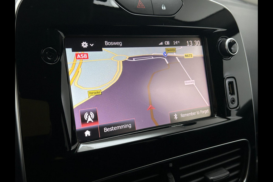 Renault Clio Estate Occasion 0.9 TCe Limited | Zwart | Airco | Tweedehands Renault Clio | Cruisecontrol | Bluetooth