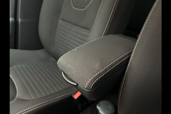 Renault Clio Estate Occasion 0.9 TCe Limited | Zwart | Airco | Tweedehands Renault Clio | Cruisecontrol | Bluetooth