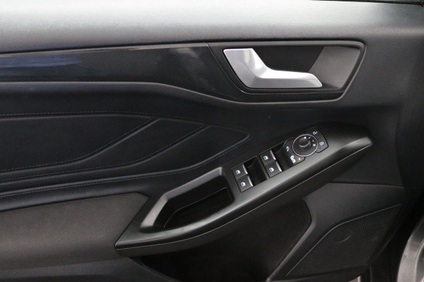 Ford FOCUS Wagon 1.0 EcoBoost Hybrid ST*ECC*NAVI*ACC*CAM*HAAK*TEL*