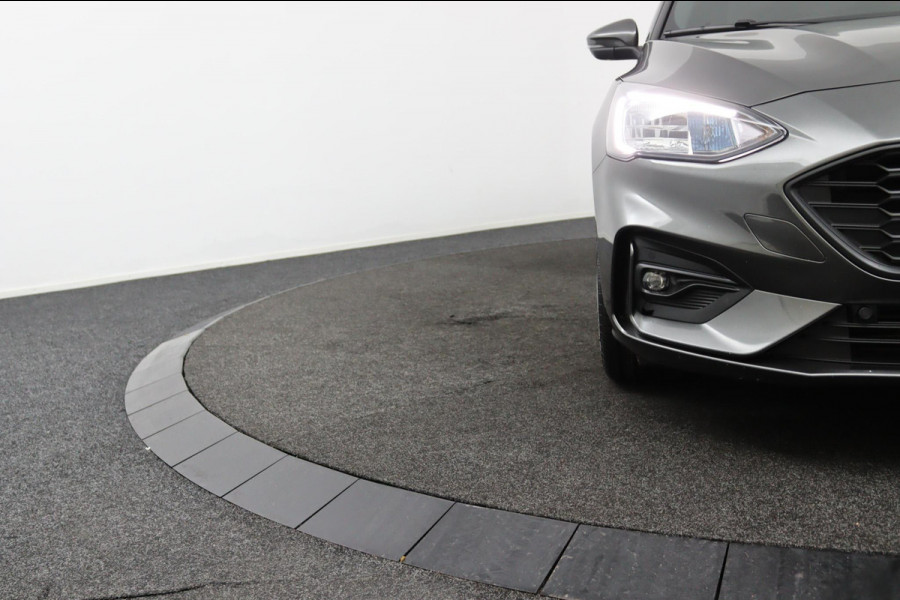 Ford FOCUS Wagon 1.0 EcoBoost Hybrid ST*ECC*NAVI*ACC*CAM*HAAK*TEL*
