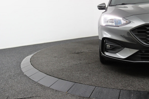 Ford FOCUS Wagon 1.0 EcoBoost Hybrid ST*ECC*NAVI*ACC*CAM*HAAK*TEL*