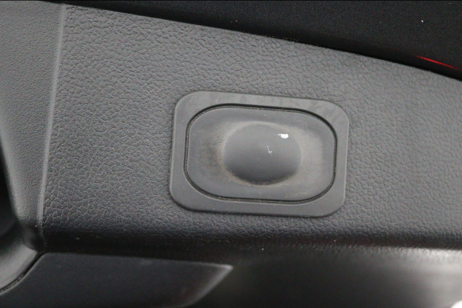 Ford FOCUS Wagon 1.0 EcoBoost Hybrid ST*ECC*NAVI*ACC*CAM*HAAK*TEL*