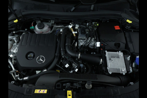 Mercedes-Benz GLA 250 e Plug-In Hybride Edition Progressive Line | Night Pakket | Multibeam Koplampen | Distronic | 11 kW Laden | Stuur en Stoelverwarming. Inclusief 24 maanden MB Certified garantie voor Europa.