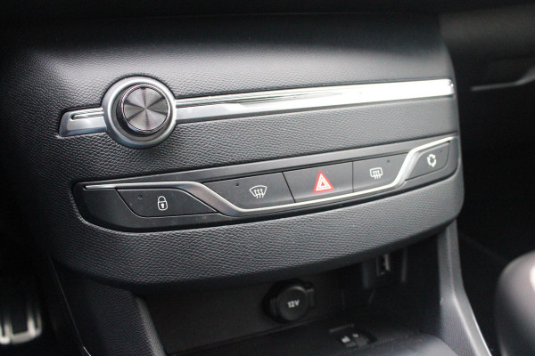 Peugeot 308 1.2 130PK GT-LINE | MASSAGE STOELEN | NAVIGATIE | APPLE CARPLAY/ANDROID AUTO | 17" LICHTMETALEN VELGEN | ALL SEASON BANDEN | FULL LED KOPLAMPEN | DAB+ RADIO | CLIMATE CONTROL | STOEL VERWARMING | CRUISE CONTROL | KEYLESS ENTRY/START | DODEHOEK BEWAKING | ACHTERUITRIJ CAMERA | PARKEERSENSOREN VOOR EN ACHTER |