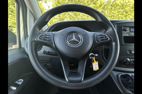 Mercedes-Benz Vito 110 CDI 102 PK RWD / L2H1 / 1e EIGENAAR / TREKHAAK / 50.667 KM !! / AIRCO / CRUISE / BLUETOOTH
