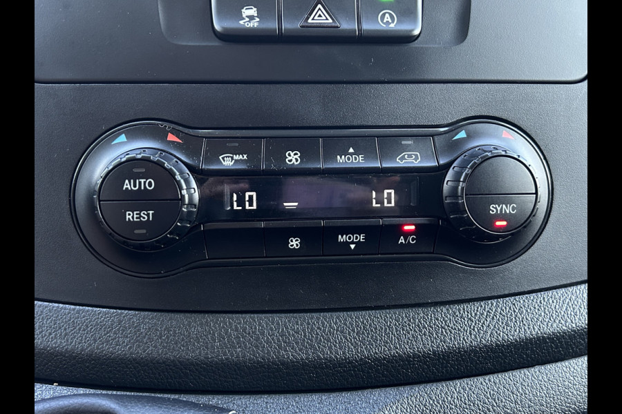 Mercedes-Benz Vito 110 CDI 102 PK RWD / L2H1 / 1e EIGENAAR / TREKHAAK / 50.667 KM !! / AIRCO / CRUISE / BLUETOOTH