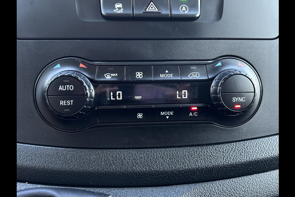 Mercedes-Benz Vito 110 CDI 102 PK RWD / L2H1 / 1e EIGENAAR / TREKHAAK / 50.667 KM !! / AIRCO / CRUISE / BLUETOOTH