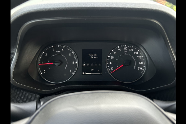 Renault Trafic 2.0 dCi WORK EDITION / L2H1 / 1e EIG. / 75.372 KM!! / AIRCO / CRUISE / NAVI / BLUETOOTH / TREKHAAK / 3-ZITS