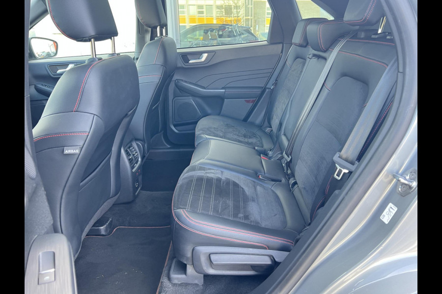 Ford Kuga 2.5 PHEV ST-Line X 225pk | Driver Assistance Pack | Winterpack | Panoramadak | Trekhaak afneembaar | 19 inch velgen | Design pack