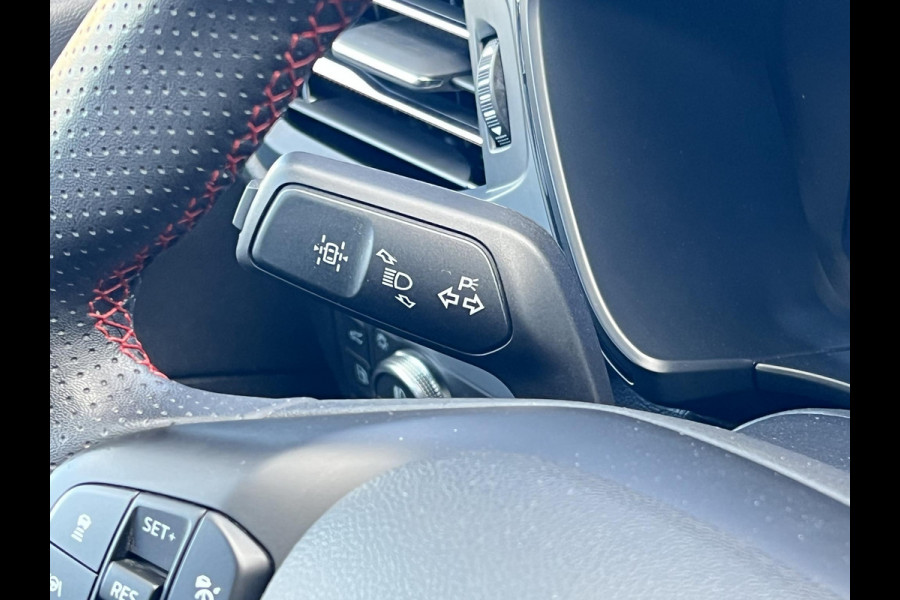 Ford Kuga 2.5 PHEV ST-Line X 225pk | Driver Assistance Pack | Winterpack | Panoramadak | Trekhaak afneembaar | 19 inch velgen | Design pack