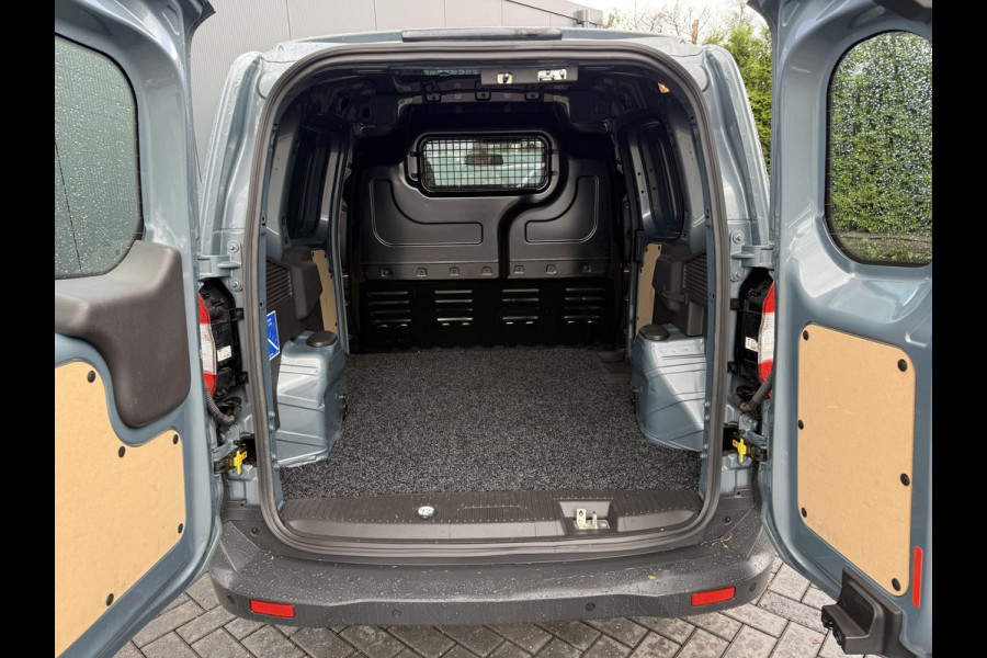 Ford Transit Courier 1.0 ECOBOOST TREND 100 PK / BENZINE! / 1e EIG. / BPM VRIJ !! / AIRCO / PDC / ZEER NETJES!