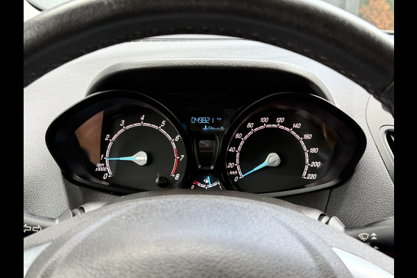 Ford Transit Courier 1.0 ECOBOOST TREND 100 PK / BENZINE! / 1e EIG. / BPM VRIJ !! / AIRCO / PDC / ZEER NETJES!