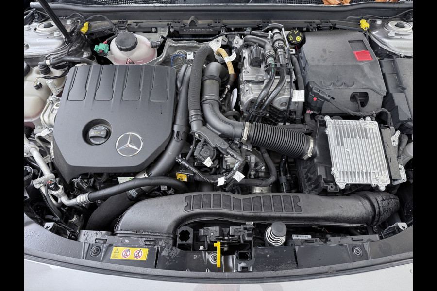 Mercedes-Benz CLA-Klasse Shooting Brake 250 e AMG line | Pano Memory Keyless HUD Multibeam 360 Camera