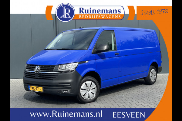 Volkswagen Transporter 2.0 TDI 150 PK AUTOMAAT DSG COMFORTLINE EXE / L2H1 / 1e EIG. / 24.504KM !! / AIRCO / CRUISE / NAVI / APPLE CARPLAY / 3 - ZITS