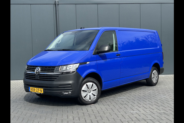 Volkswagen Transporter 2.0 TDI 150 PK AUTOMAAT DSG COMFORTLINE EXE / L2H1 / 1e EIG. / 24.504KM !! / AIRCO / CRUISE / NAVI / APPLE CARPLAY / 3 - ZITS