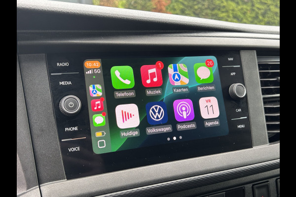 Volkswagen Transporter 2.0 TDI 150 PK AUTOMAAT DSG COMFORTLINE EXE / L2H1 / 1e EIG. / 24.504KM !! / AIRCO / CRUISE / NAVI / APPLE CARPLAY / 3 - ZITS