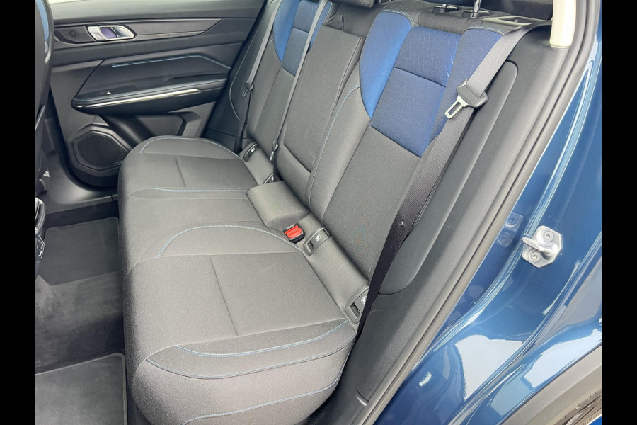 Lynk & Co 01 1.5 261 pk | PHEV | 360 Camera | Adaptieve Cruise | Elek. Achterklep | Panorama dak | Stoelverwarming | 1.800kg Trekgewicht