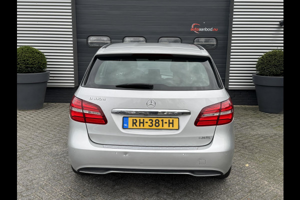 Mercedes-Benz B-Klasse 180 d Business Solution | Navigatie | Camera | Stoelverwarming | LED | Lichtmetalen Velgen | Mercedes-Benz B-Klasse 180 d Business Solution | Navigatie | Camera | Stoelverwarming | LED | Lichtmetalen Velgen |