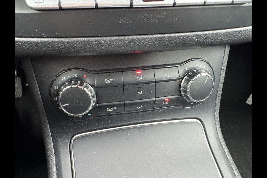 Mercedes-Benz B-Klasse 180 d Business Solution | Navigatie | Camera | Stoelverwarming | LED | Lichtmetalen Velgen | Mercedes-Benz B-Klasse 180 d Business Solution | Navigatie | Camera | Stoelverwarming | LED | Lichtmetalen Velgen |