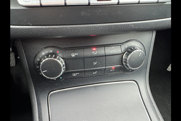 Mercedes-Benz B-Klasse 180 d Business Solution | Navigatie | Camera | Stoelverwarming | LED | Lichtmetalen Velgen | Mercedes-Benz B-Klasse 180 d Business Solution | Navigatie | Camera | Stoelverwarming | LED | Lichtmetalen Velgen |