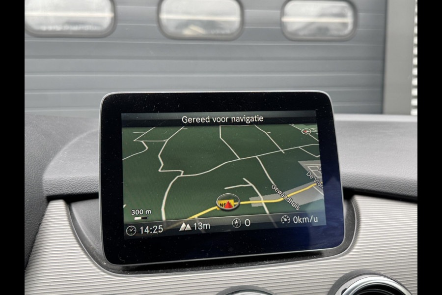 Mercedes-Benz B-Klasse 180 d Business Solution | Navigatie | Camera | Stoelverwarming | LED | Lichtmetalen Velgen | Mercedes-Benz B-Klasse 180 d Business Solution | Navigatie | Camera | Stoelverwarming | LED | Lichtmetalen Velgen |