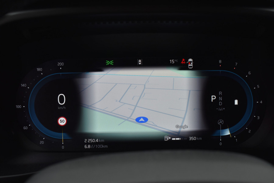 Volvo XC40 B4 211PK Automaat Plus Dark | H&K | Trekhaak | ACC | Allseasons | Camera | Elektr. stoel |