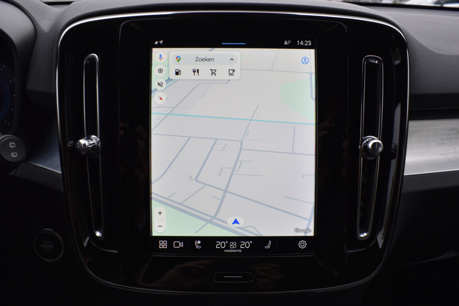 Volvo XC40 B4 211PK Automaat Plus Dark | H&K | Trekhaak | ACC | Allseasons | Camera | Elektr. stoel |