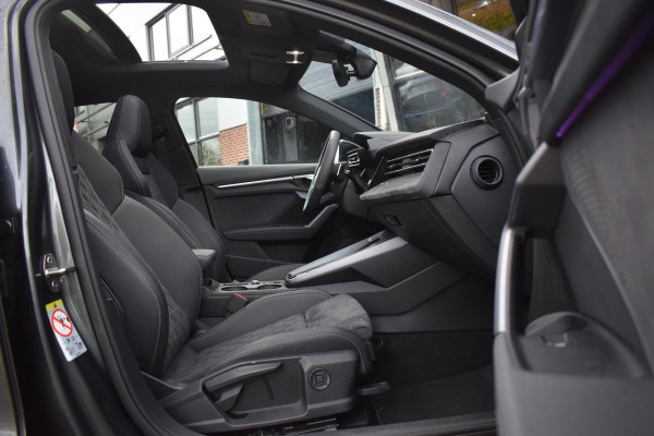 Audi A3 Sportback 35 TFSI S edition S-Line Pano Lane Kuip ACC Camera Audi A3 Sportback 35 TFSI S edition S-Line Pano Lane Kuip ACC Camera
