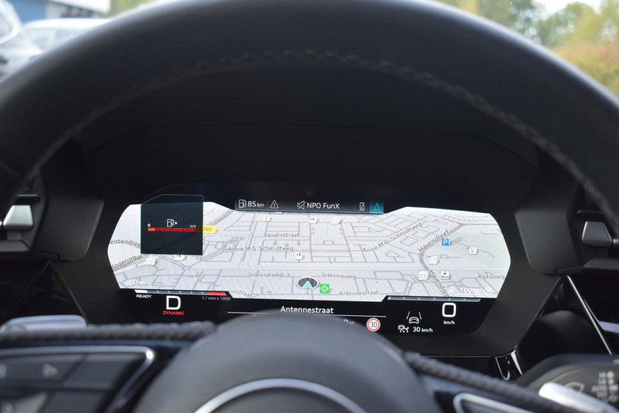 Audi A3 Sportback 35 TFSI S edition S-Line Pano Lane Kuip ACC Camera Audi A3 Sportback 35 TFSI S edition S-Line Pano Lane Kuip ACC Camera