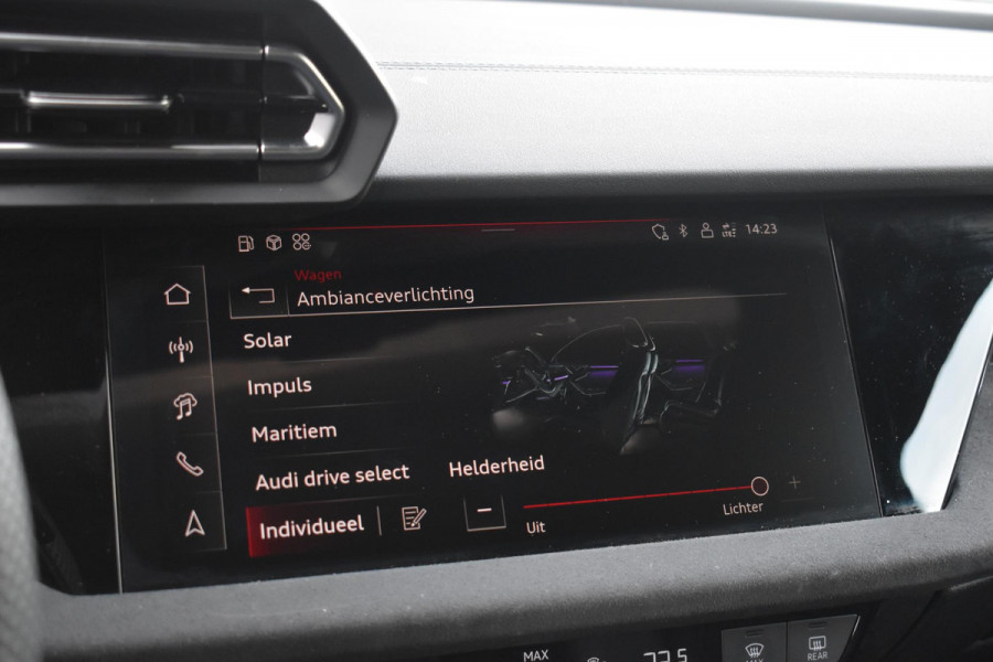 Audi A3 Sportback 35 TFSI S edition S-Line Pano Lane Kuip ACC Camera Audi A3 Sportback 35 TFSI S edition S-Line Pano Lane Kuip ACC Camera