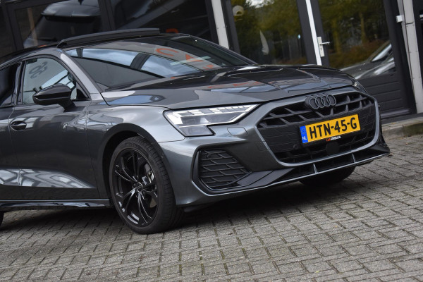 Audi A3 Sportback 35 TFSI S edition S-Line Pano Lane Kuip ACC Camera Audi A3 Sportback 35 TFSI S edition S-Line Pano Lane Kuip ACC Camera