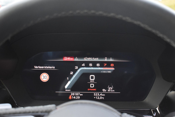 Audi A3 Sportback 35 TFSI S edition S-Line Pano Lane Kuip ACC Camera Audi A3 Sportback 35 TFSI S edition S-Line Pano Lane Kuip ACC Camera