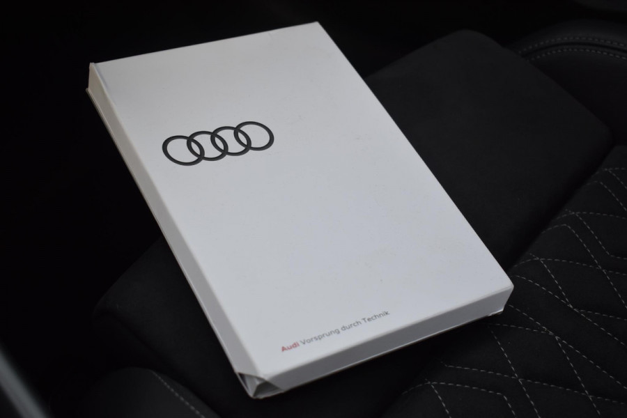 Audi A3 Sportback 35 TFSI S edition S-Line Pano Lane Kuip ACC Camera Audi A3 Sportback 35 TFSI S edition S-Line Pano Lane Kuip ACC Camera