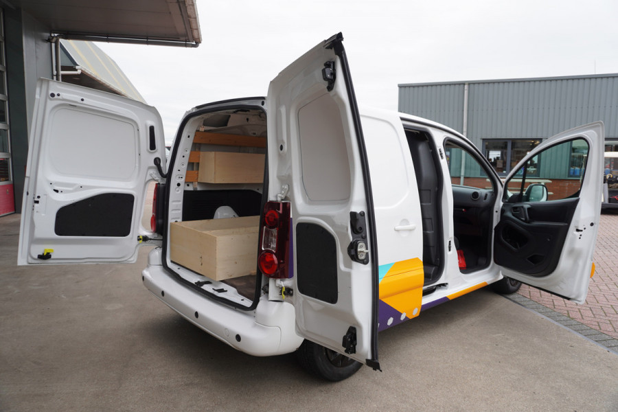 Citroën Berlingo 1.6 BlueHDI 75PK Business nr. V176 | Airco | Cruise | Navi
