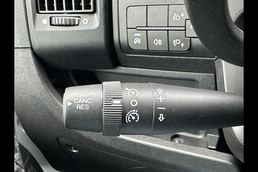 Opel Movano 2.2D 120 PK 3.5T E6 / L3H2 / !! 11.543 KM !! / IMPERIAAL / TREKHAAK / CAMERA / ECC / CRUISE / NAVI