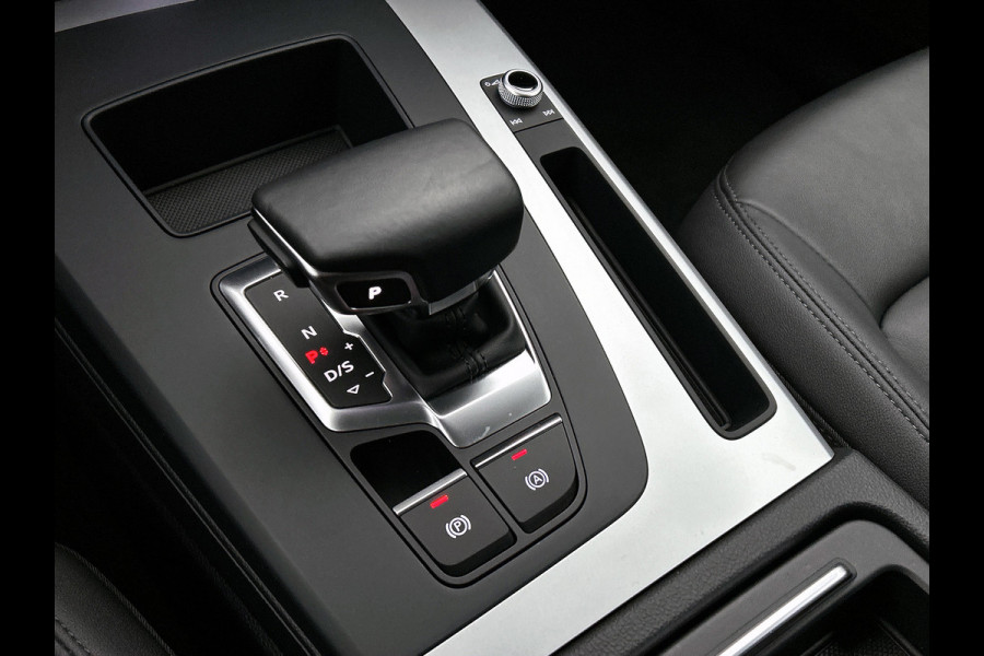 Audi Q5 55 TFSI e S-Line edition Competition(Dealer OndH, Navi, Carplay, Digi Dash, StoelV, Adapt Cruise, Parkeersensoren, Etc) Audi Q5 55 TFSI e S-Line edition Competition(Dealer OndH, Navi, Carplay, Digi Dash, StoelV, Adapt Cruise, Parkeersensoren, Etc)