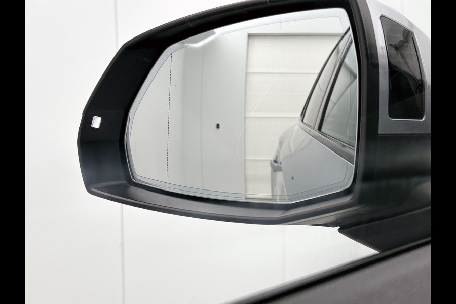 Audi Q5 55 TFSI e S-Line edition Competition(Dealer OndH, Navi, Carplay, Digi Dash, StoelV, Adapt Cruise, Parkeersensoren, Etc) Audi Q5 55 TFSI e S-Line edition Competition(Dealer OndH, Navi, Carplay, Digi Dash, StoelV, Adapt Cruise, Parkeersensoren, Etc)