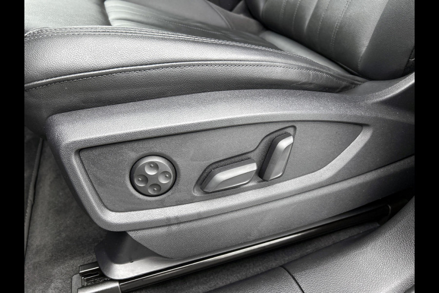 Audi Q5 55 TFSI e S-Line edition Competition(Dealer OndH, Navi, Carplay, Digi Dash, StoelV, Adapt Cruise, Parkeersensoren, Etc) Audi Q5 55 TFSI e S-Line edition Competition(Dealer OndH, Navi, Carplay, Digi Dash, StoelV, Adapt Cruise, Parkeersensoren, Etc)