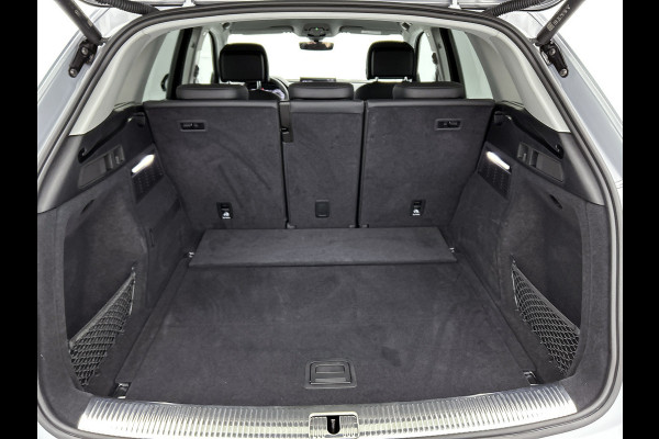 Audi Q5 55 TFSI e S-Line edition Competition(Dealer OndH, Navi, Carplay, Digi Dash, StoelV, Adapt Cruise, Parkeersensoren, Etc) Audi Q5 55 TFSI e S-Line edition Competition(Dealer OndH, Navi, Carplay, Digi Dash, StoelV, Adapt Cruise, Parkeersensoren, Etc)