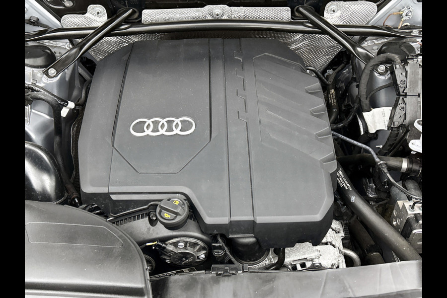 Audi Q5 55 TFSI e S-Line edition Competition(Dealer OndH, Navi, Carplay, Digi Dash, StoelV, Adapt Cruise, Parkeersensoren, Etc) Audi Q5 55 TFSI e S-Line edition Competition(Dealer OndH, Navi, Carplay, Digi Dash, StoelV, Adapt Cruise, Parkeersensoren, Etc)