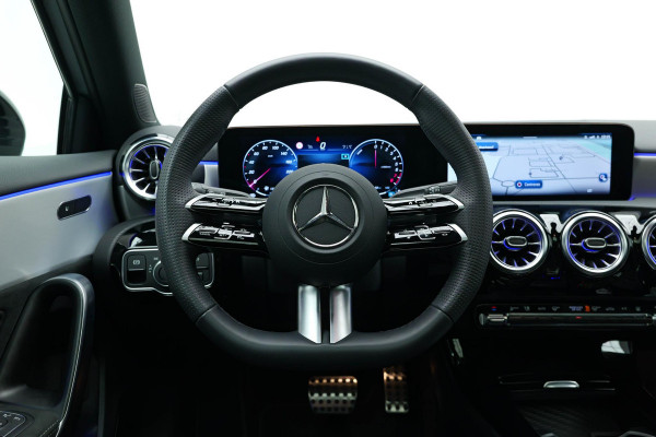 Mercedes-Benz A-Klasse A250 e AMG Line |Pano|ALPINEGRAU|Ambient|Dodehoek|