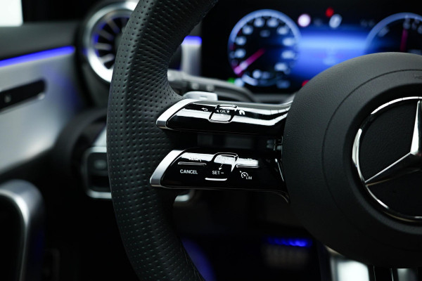 Mercedes-Benz A-Klasse A250 e AMG Line |Pano|ALPINEGRAU|Ambient|Dodehoek|