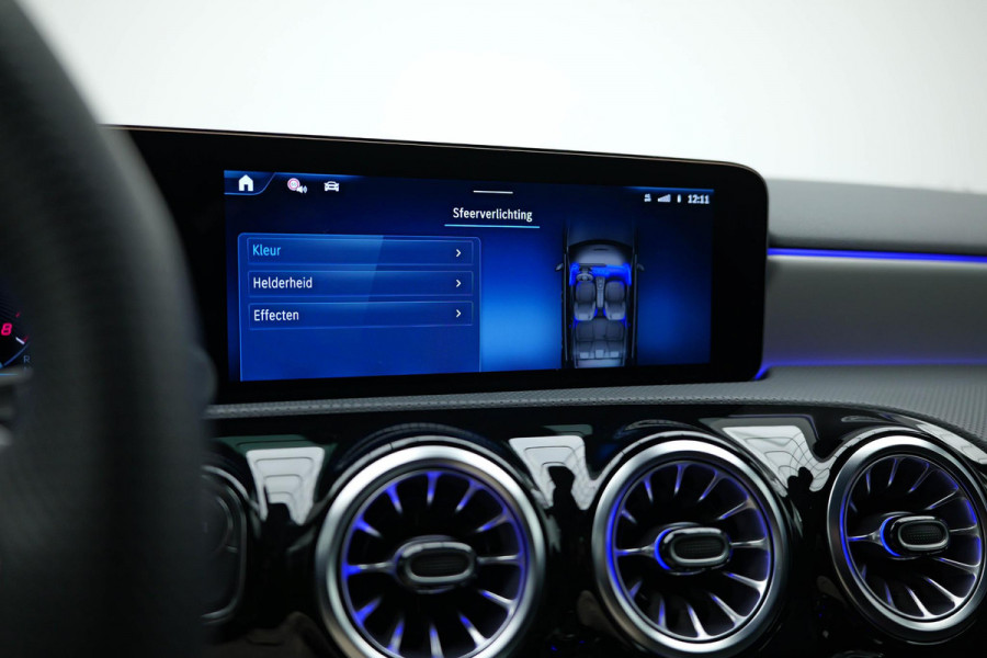 Mercedes-Benz A-Klasse A250 e AMG Line |Pano|ALPINEGRAU|Ambient|Dodehoek|