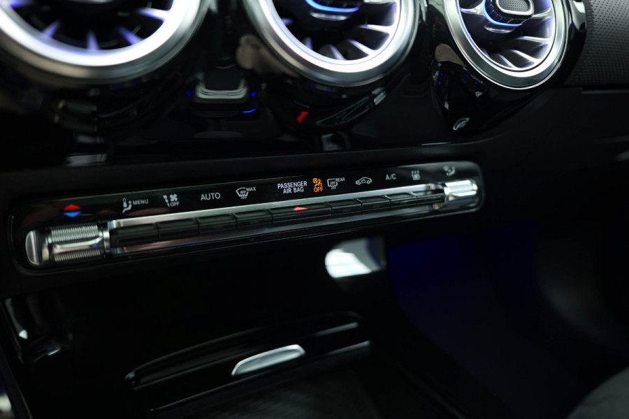 Mercedes-Benz A-Klasse A250 e AMG Line |Pano|ALPINEGRAU|Ambient|Dodehoek|