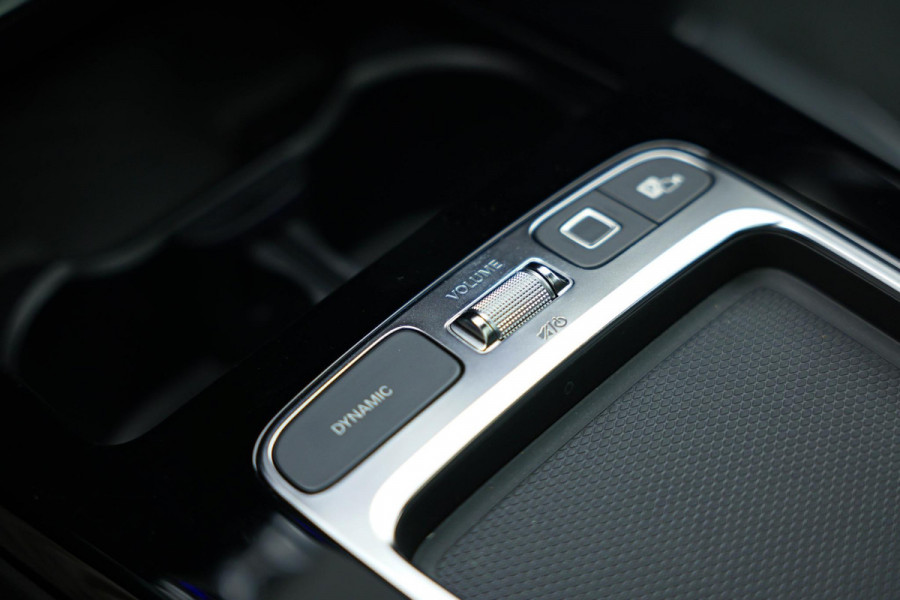 Mercedes-Benz A-Klasse A250 e AMG Line |Pano|ALPINEGRAU|Ambient|Dodehoek|