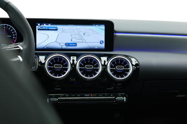 Mercedes-Benz A-Klasse A250 e AMG Line |Pano|ALPINEGRAU|Ambient|Dodehoek|