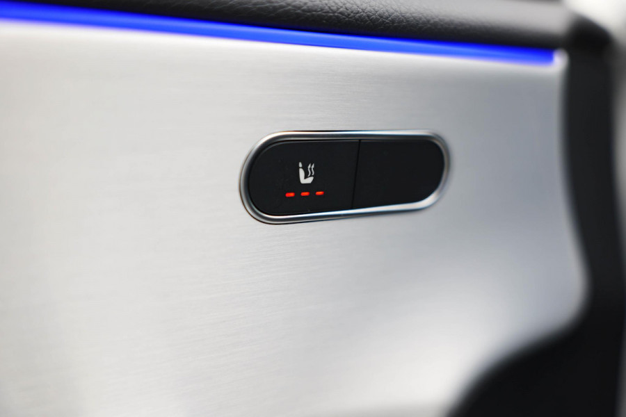 Mercedes-Benz A-Klasse A250 e AMG Line |Pano|ALPINEGRAU|Ambient|Dodehoek|