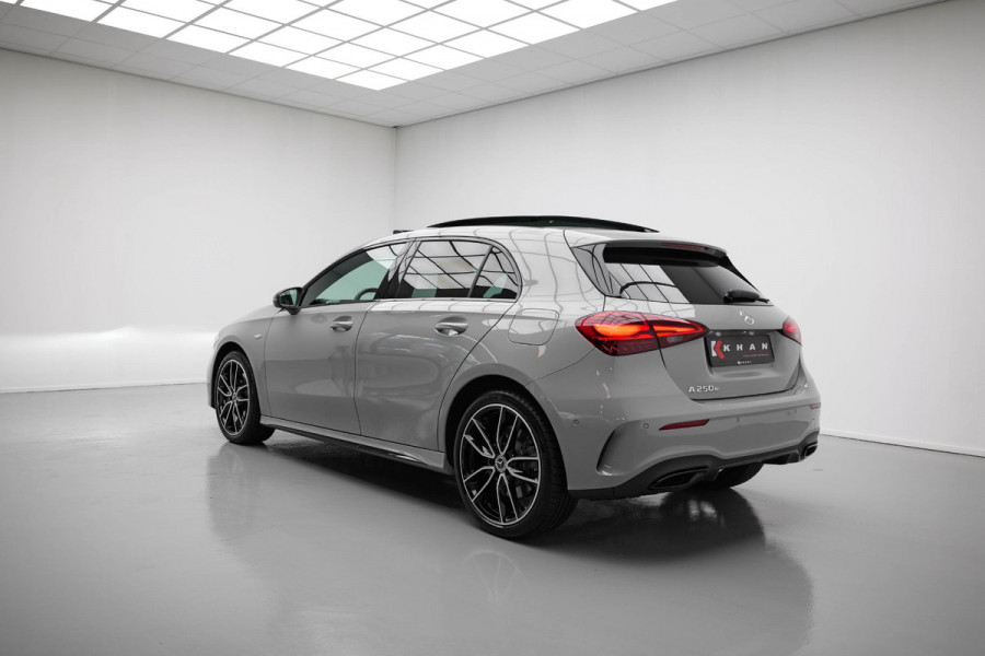 Mercedes-Benz A-Klasse A250 e AMG Line |Pano|ALPINEGRAU|Ambient|Dodehoek|